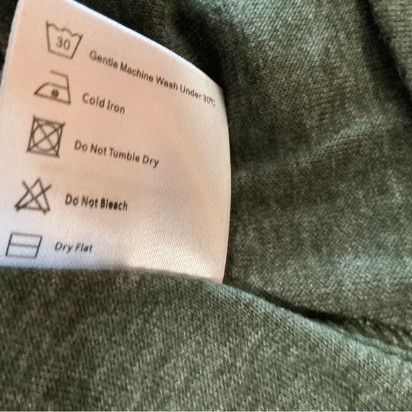 Miusey by Amazon L Top - Picture 5 of 7